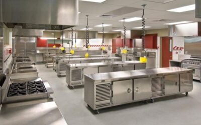 Choosing the Right Restaurant Model: QSR vs. Cloud Kitchen